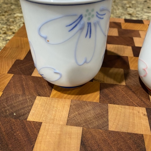 Japanese Arita Yunomi Cylindrical Handless Floral Blue /Pink Ceramic Tea Cup Set - Picture 6 of 10